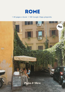 Portada de la guía de viaje de Roma en PDF de Pipin & Mire, con una plaza llena de hiedra